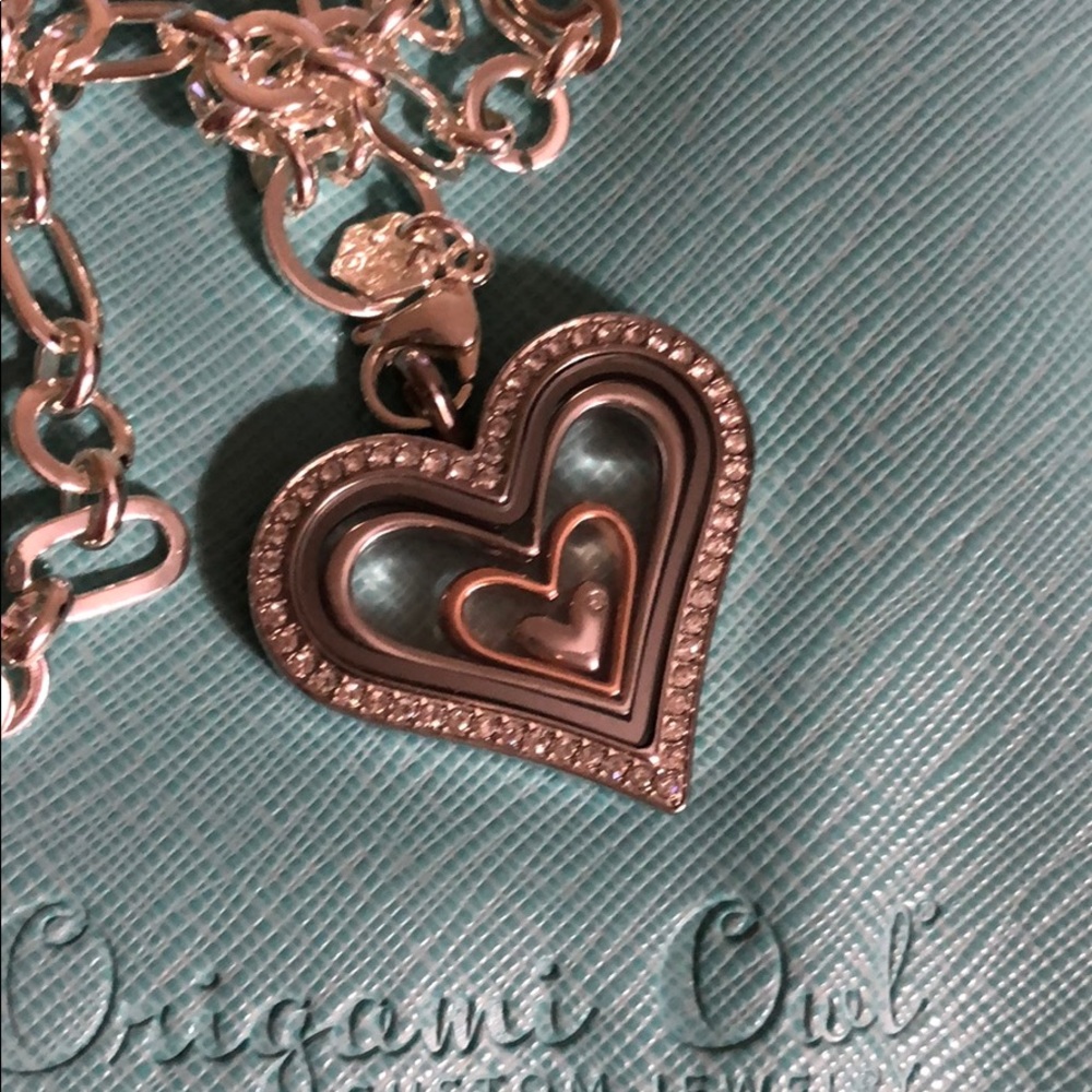 Lg Silver Heart With Nesting Hearts Set